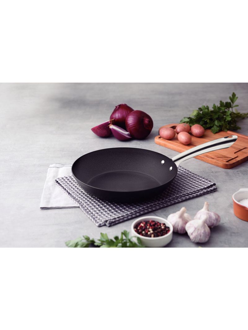 Frigideira Tramontina Trento em Ferro Fundido Esmaltado Antiaderente Starflon Excellent 26 cm 2,1 L