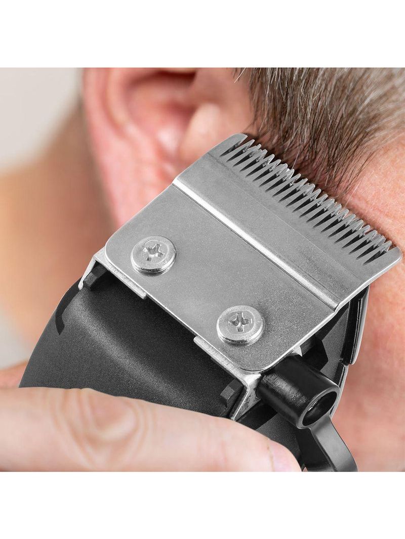 Cortador de Cabelos Britânia BCR18T Titanium 18W 110V