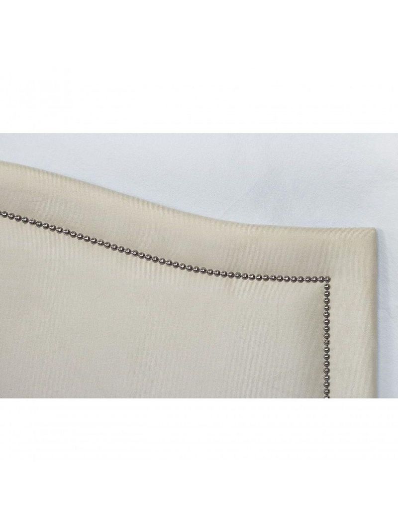 Cabeceira Queen Curva Luxo 160x60 Suede Off White - Tachas Prata