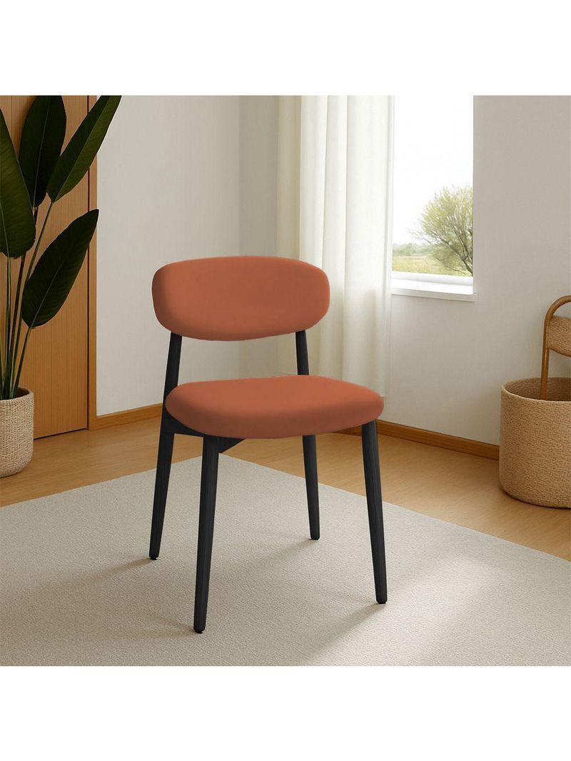 Kit 2 Cadeiras De Jantar Lucy Estrutura Aço Carbono Laminado Preto Com Estofado Poliuretano Caramelo