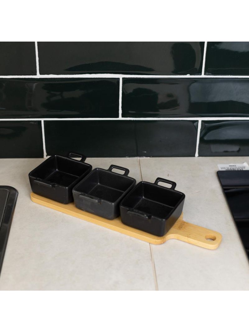 Bandeja e 3 petisqueiras quadradas wolff de porcelana preta