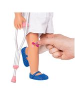 Conjunto de roupa com muletas - our generation