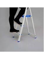 Escada de alumínio 3 degraus tesoura capacidade 120 kg mor