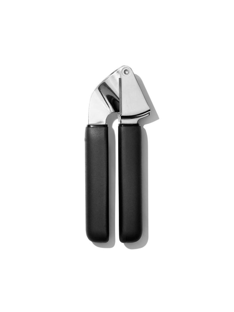 Espremedor de alho em aço inox good grips 23cm oxo preto