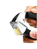 Espremedor de alho em aço inox good grips 23cm oxo preto