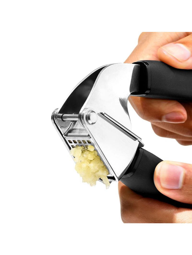 Espremedor de alho em aço inox good grips 23cm oxo preto