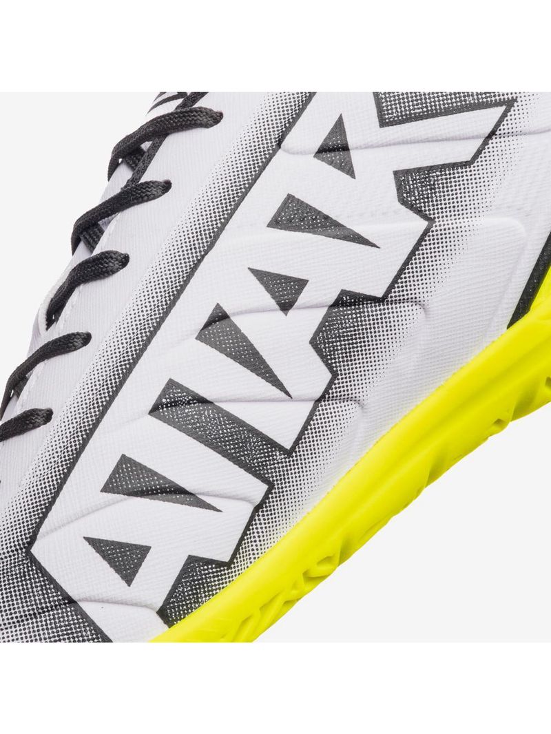 Chuteira futsal umbro attak iii