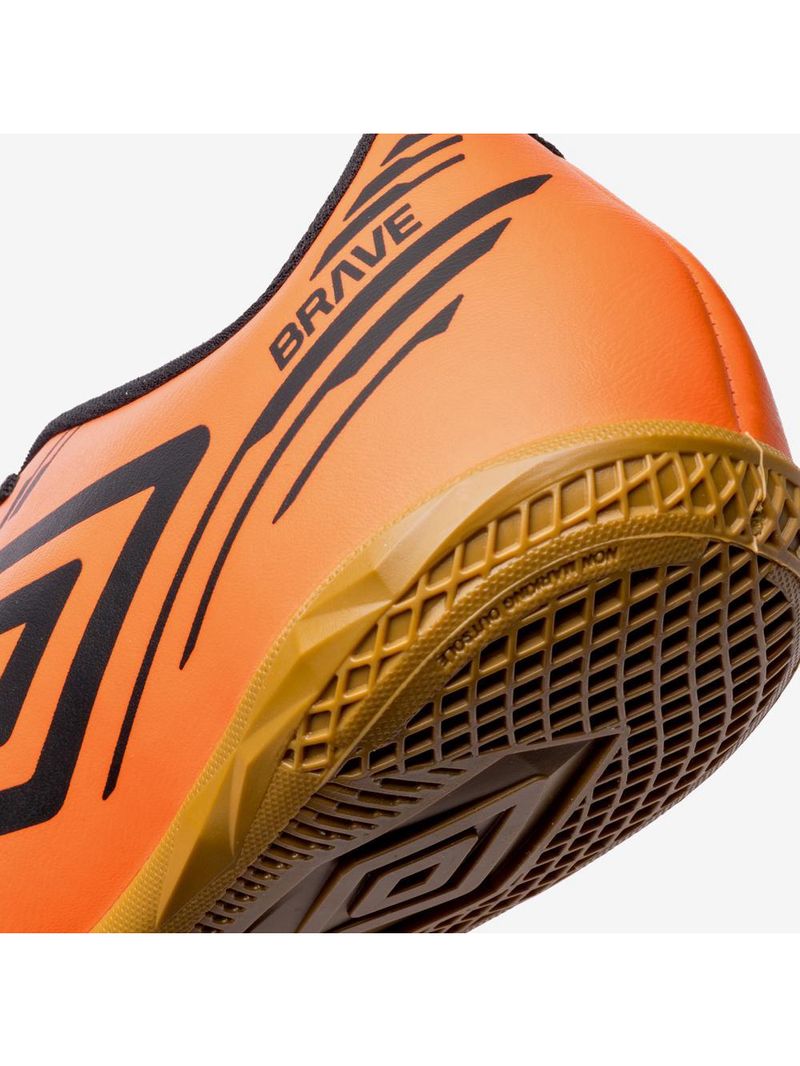 Chuteira futsal umbro brave