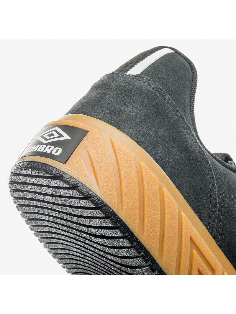 Tênis umbro st court