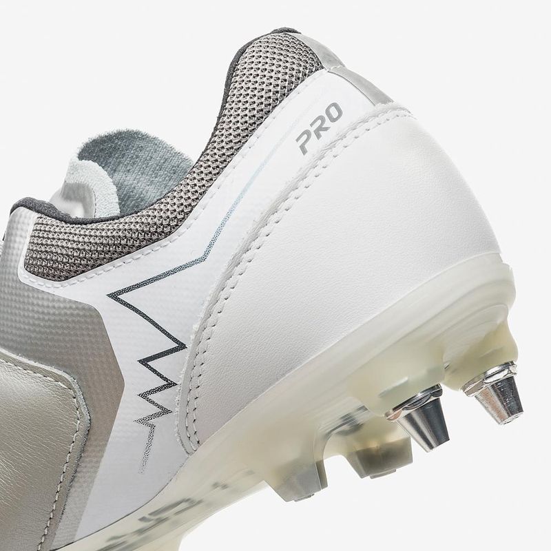 Chuteira campo umbro adamant master class pro sg