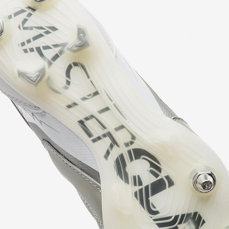 Chuteira campo umbro adamant master class pro sg