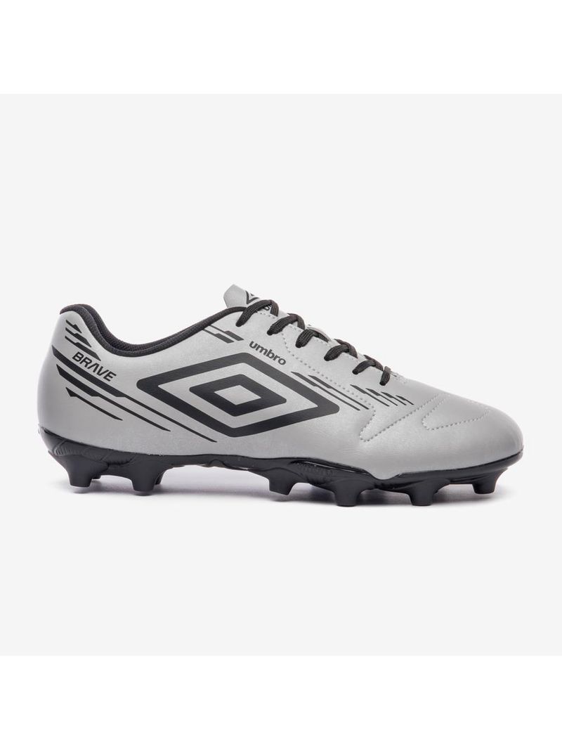 Chuteira campo umbro brave