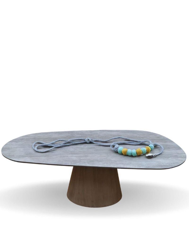 Mesa Oval Organica Em Cimento 235x122cm