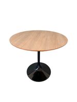 Mesa De Jantar Tulipa Saarinen Redonda 100cm Tampo Jade Cor Preto