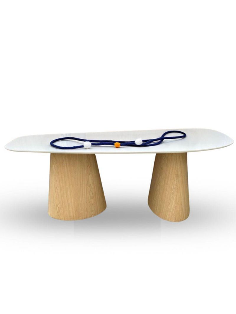 Mesa De Jantar Orgânica 160x90cm Base Carvalho Tampo Laca