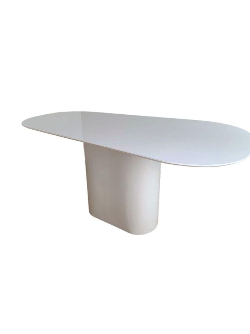 Mesa De Jantar Modelar Orgânica Laqueada 180x100