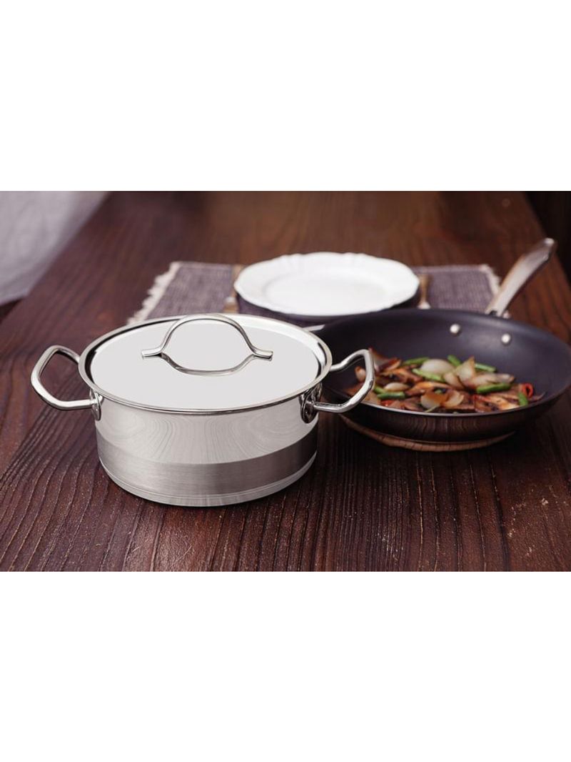 Caçarola tramontina professional rasa inox e tampa plana detalhe satinado 16cm 1,4l