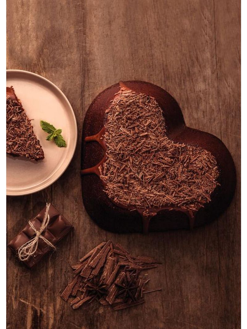 Forma bolo alumínio coração 24cm brasil silicone  preto tramontina