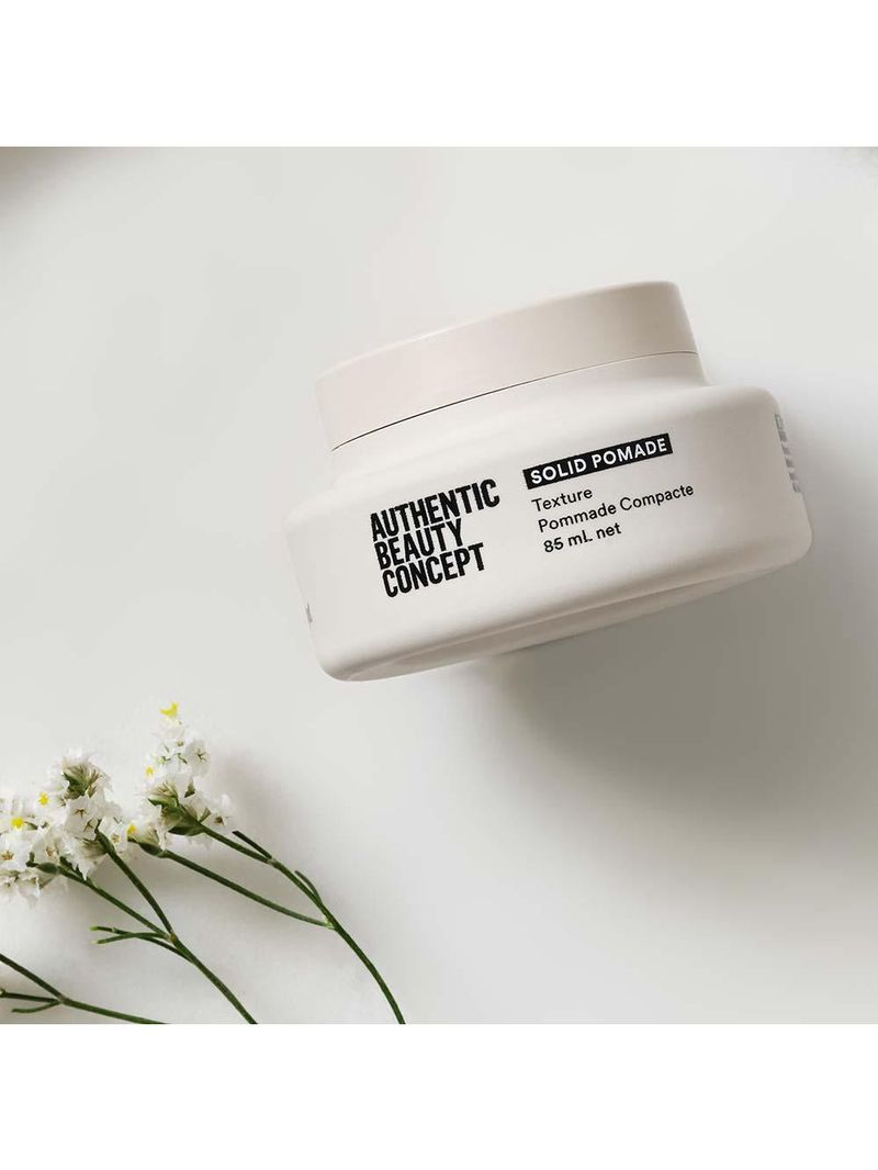 Authentic beauty concept styling pomada modeladora