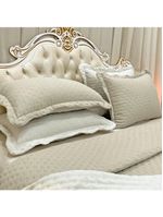 Kit cobre leito colcha perone king dupla face toque de pluma micro percal 300 fios 3 peças - palha