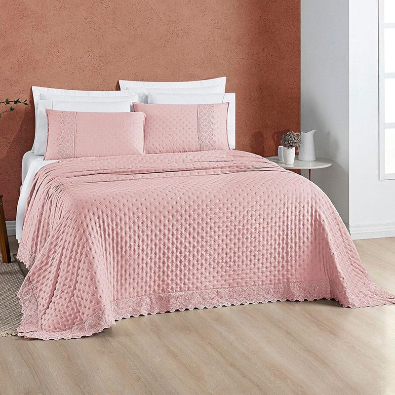 Kit cobre leito colcha bouclê casal padrão laise bordada micropercal 200 fios 3 peças - sal rosa