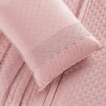 Kit cobre leito colcha bouclê casal padrão laise bordada micropercal 200 fios 3 peças - sal rosa