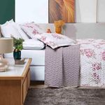 Kit cobre leito colcha celi casal padrão dupla face micropercal 200 fios 3 peças - palha florido