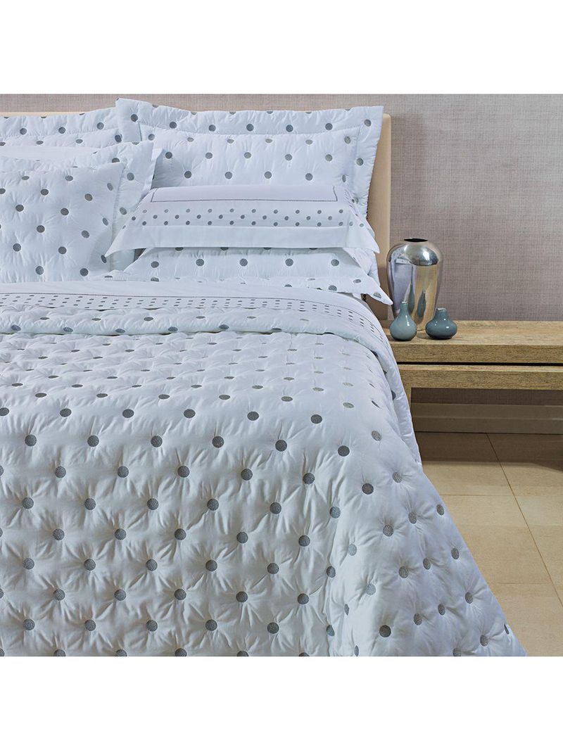 Kit cobre leito colcha garland super king 100% algodão 400 fios acetinado bordado 5 peças - branco e cinza