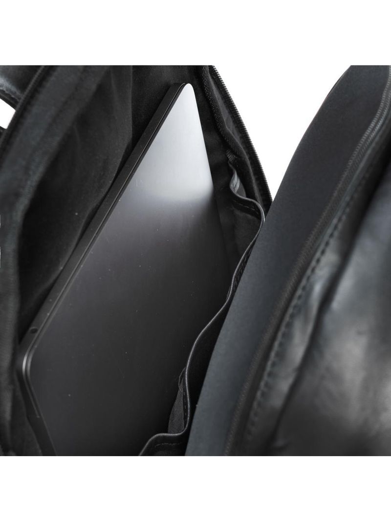 Mochila masculina de couro para notebook arpoador preta