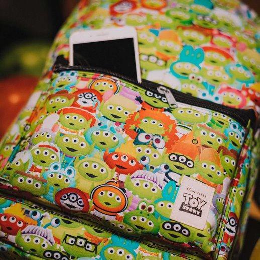 Mochila feminina toy story alien remix verde
