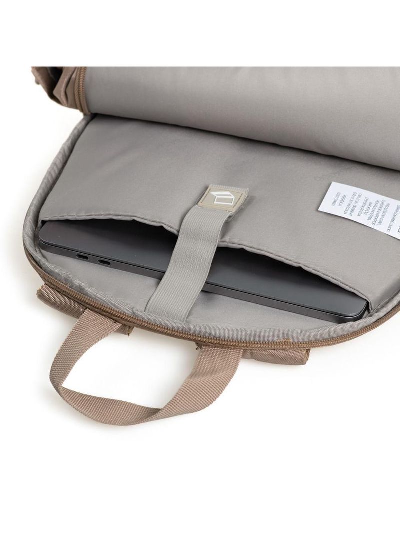 Mochila feminina executiva para notebook versatille marrom