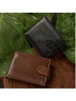 Carteira masculina de couro com fecho em botão grécia café