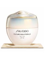 Hidratante facial diurno fps30 shiseido future solution lx