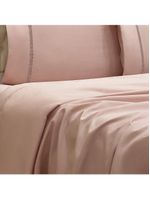 Jogo cama lençol trento queen guipir micro percal 300 fios c/ ponto infinito 4 peças - rosê