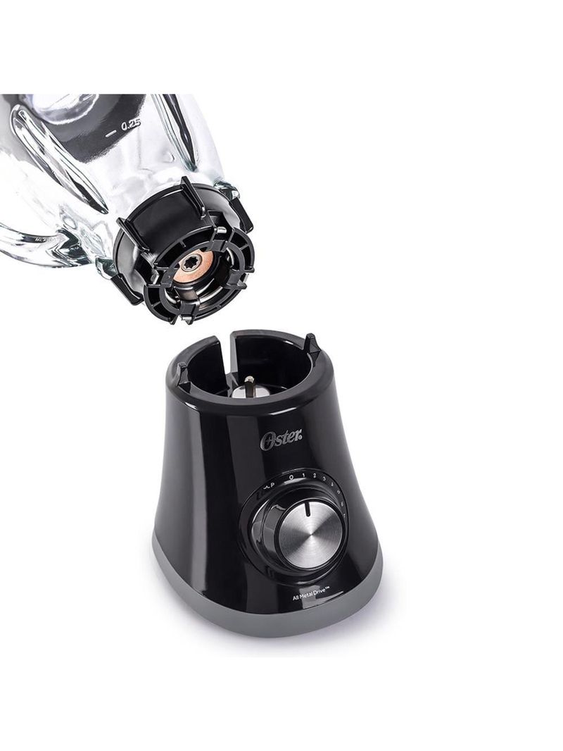 Liquidificador oster super chef preto com copo de vidro 750w e 8 velocidades