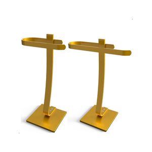 Porta Papel Higiênico De Chão E Toalha Lavabo Dourado.s