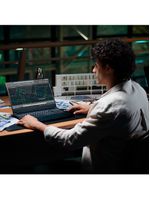 Notebook VAIO FH15 Intel® Core™ i7-13620H Windows 11 Home NVIDIA RTX 4050 32GB RAM 1TB SSD 15,6” Full HD WVA Wi-Fi 6