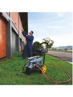 Lavadora de alta pressão tramontina 2100w de potência e 2300 psi, sistema stop total - preta e amarela 220V