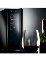 Adega de vinhos brastemp bzc12be com iluminação led com painel eletrônico para 12 garrafas - preta