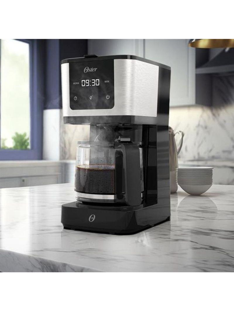 Cafeteira Oster Programável 1,5L Com Display Digital OCAF550 110V
