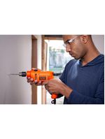 Furadeira de impacto black+decker bed710450 3/8” 450w empunhadura ergonômica gatilho anatômico laranja e preta