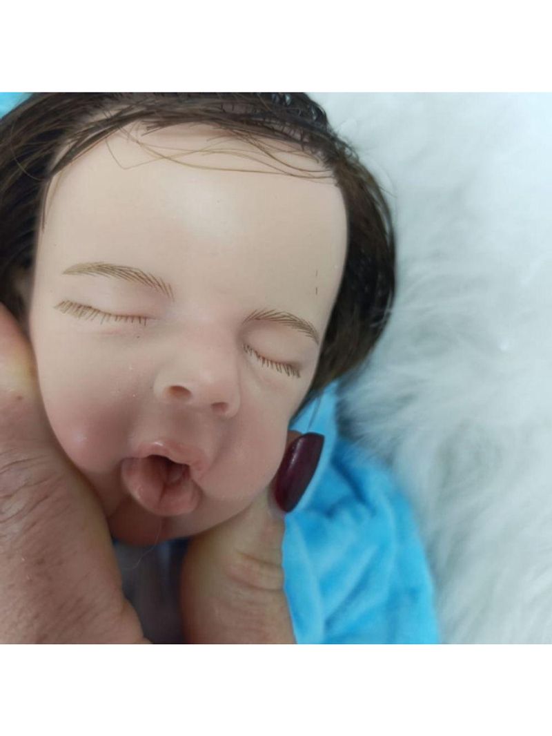 Bebe Reborn Menina Silicone Sólido Molinho Cabelo Implantado Fio A Fio Realista