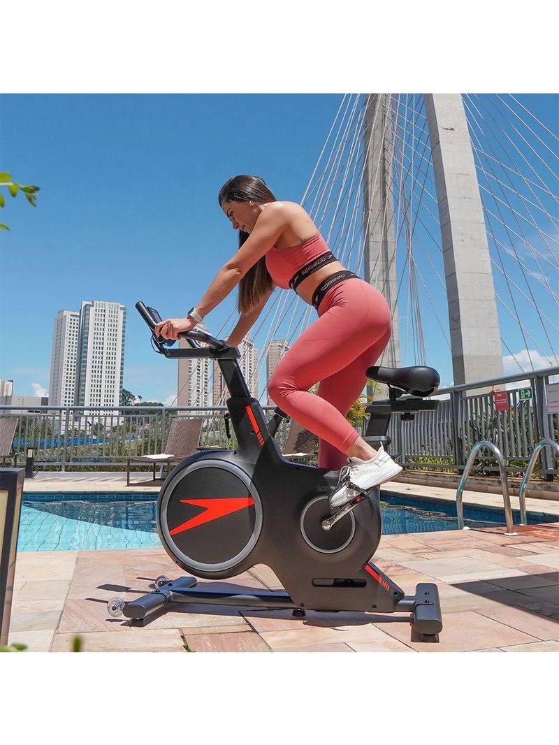 Bicicleta Spinning Speedo S1x - Painel Com Conexão Bluetooth Para Apps De Treino