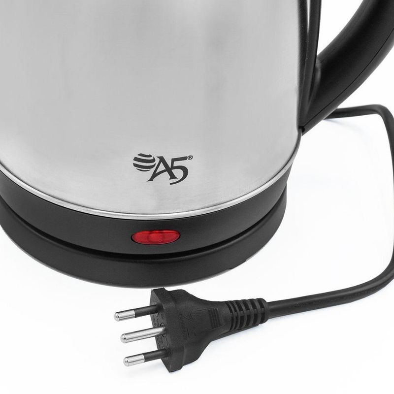 Chaleira Elétrica A5 Tpc 1500W com Capacidade de 1,8L em Aço Inox na Cor Inox 220V