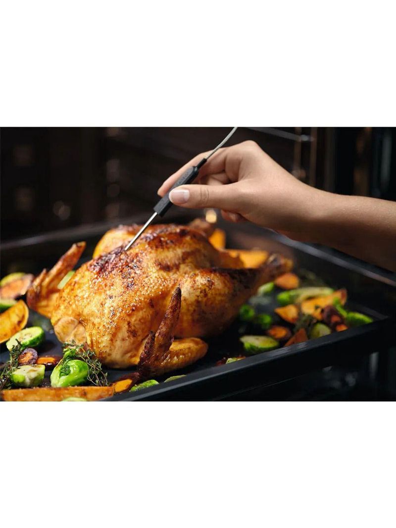 Forno De Embutir Electrolux Elétrico 80L Experience Com Foodsensor Preto OE8EF 220V