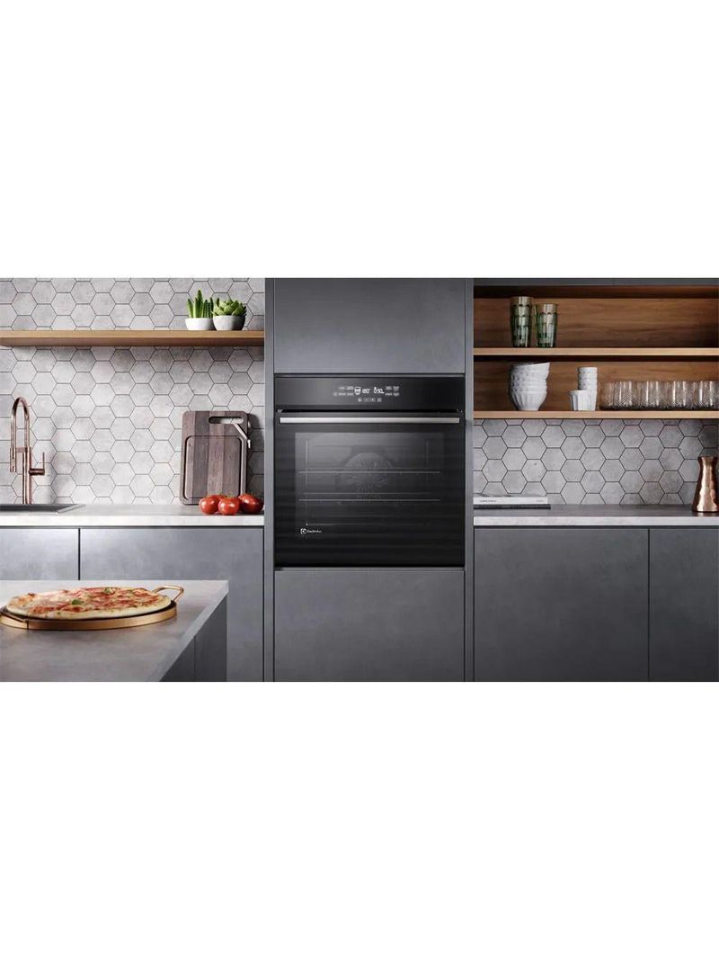 Forno De Embutir Electrolux Elétrico 80L Experience Com Foodsensor Preto OE8EF 220V