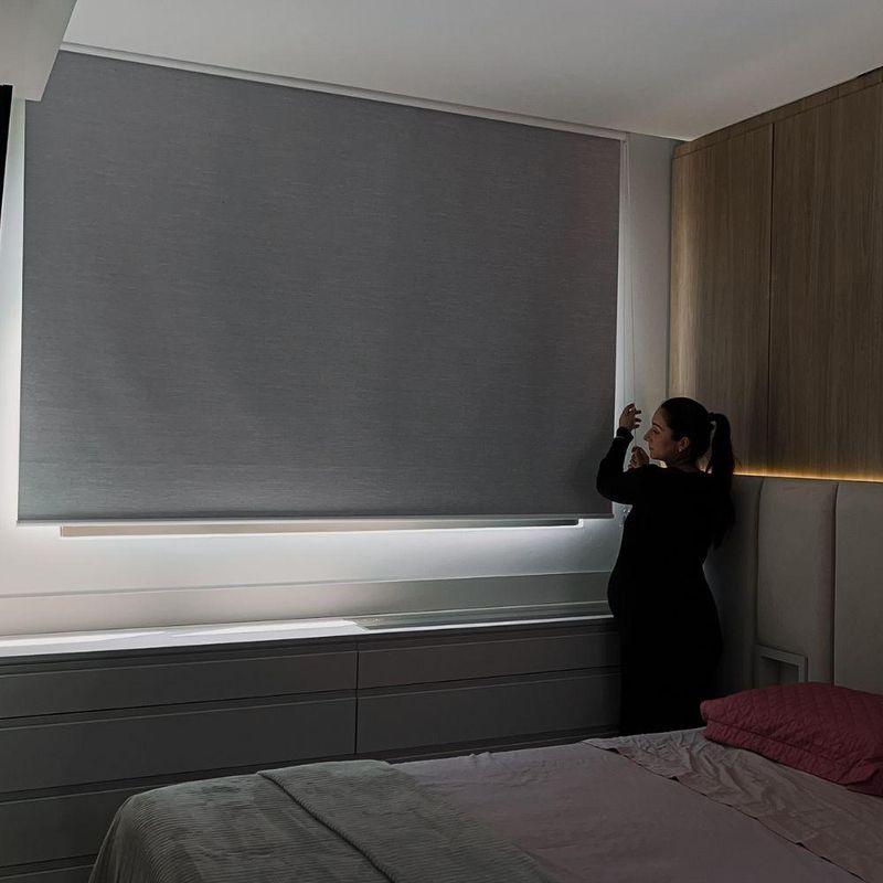 Persiana Rolo Blackout Cinza Napolis - 2,29m X 2,55m Cinza