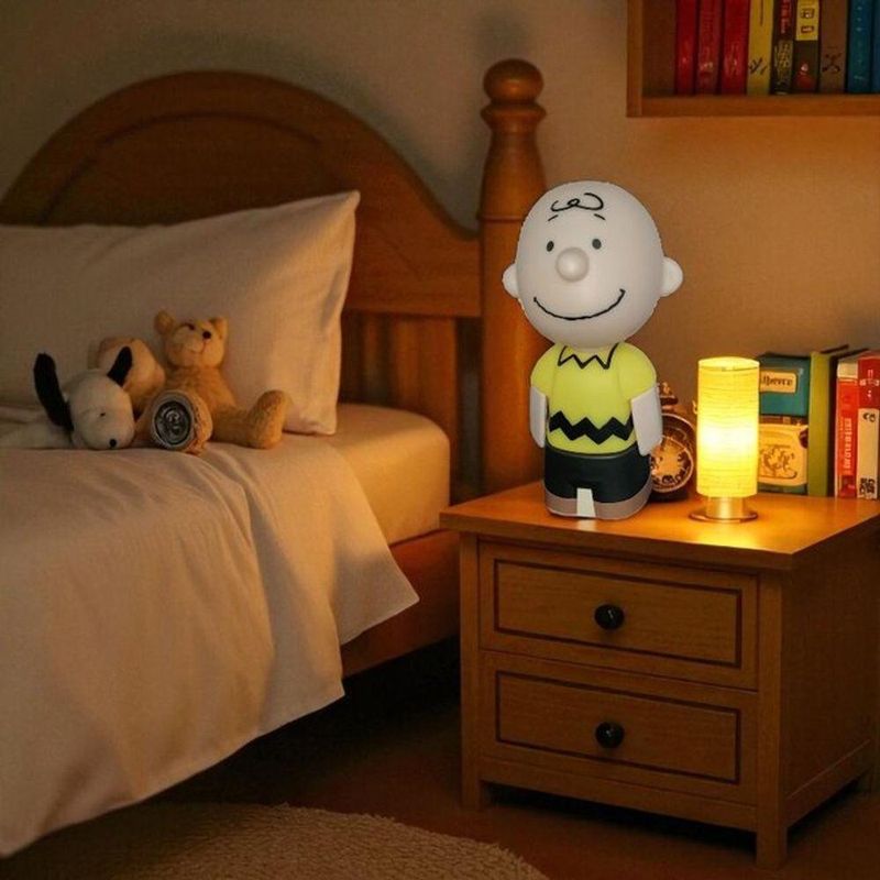 Luminária 3d Charlie Brown Snoopy Luz Difusa Decoração Criativa