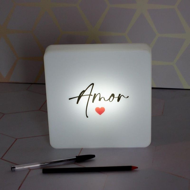 Luminária Box Slim Amor Usb