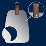 Espelho Decorativo Oval Orgânico para Pendurar 39X29CM com Alça de Couro Sintético